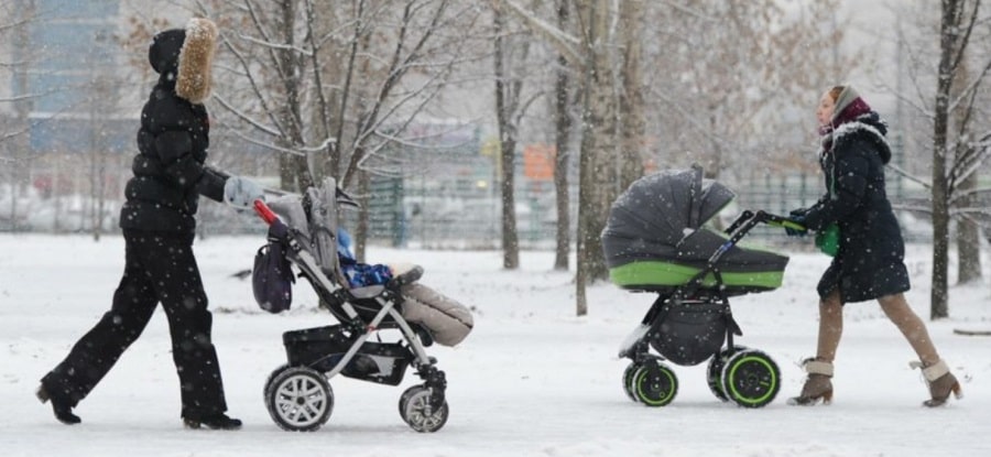 Как выбрать коляску для малыша